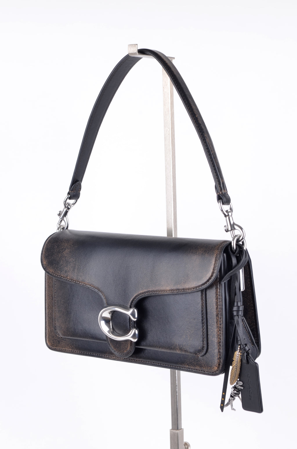 TABBY 26 LOVED LEATHER CON CHARMS