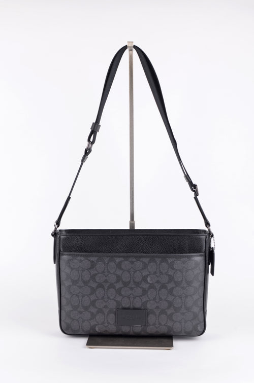 Bolsa Crossbody Coach para Hombre – Monograma Signature Carbón y Negro