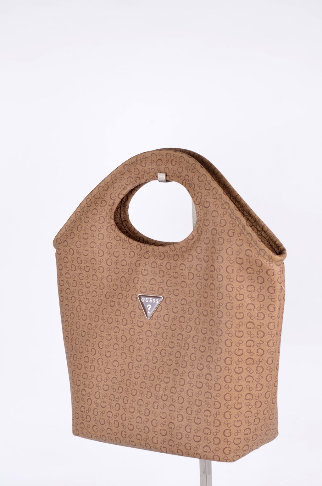 Lonchera Guess de Mano Café con Asa Troquelada