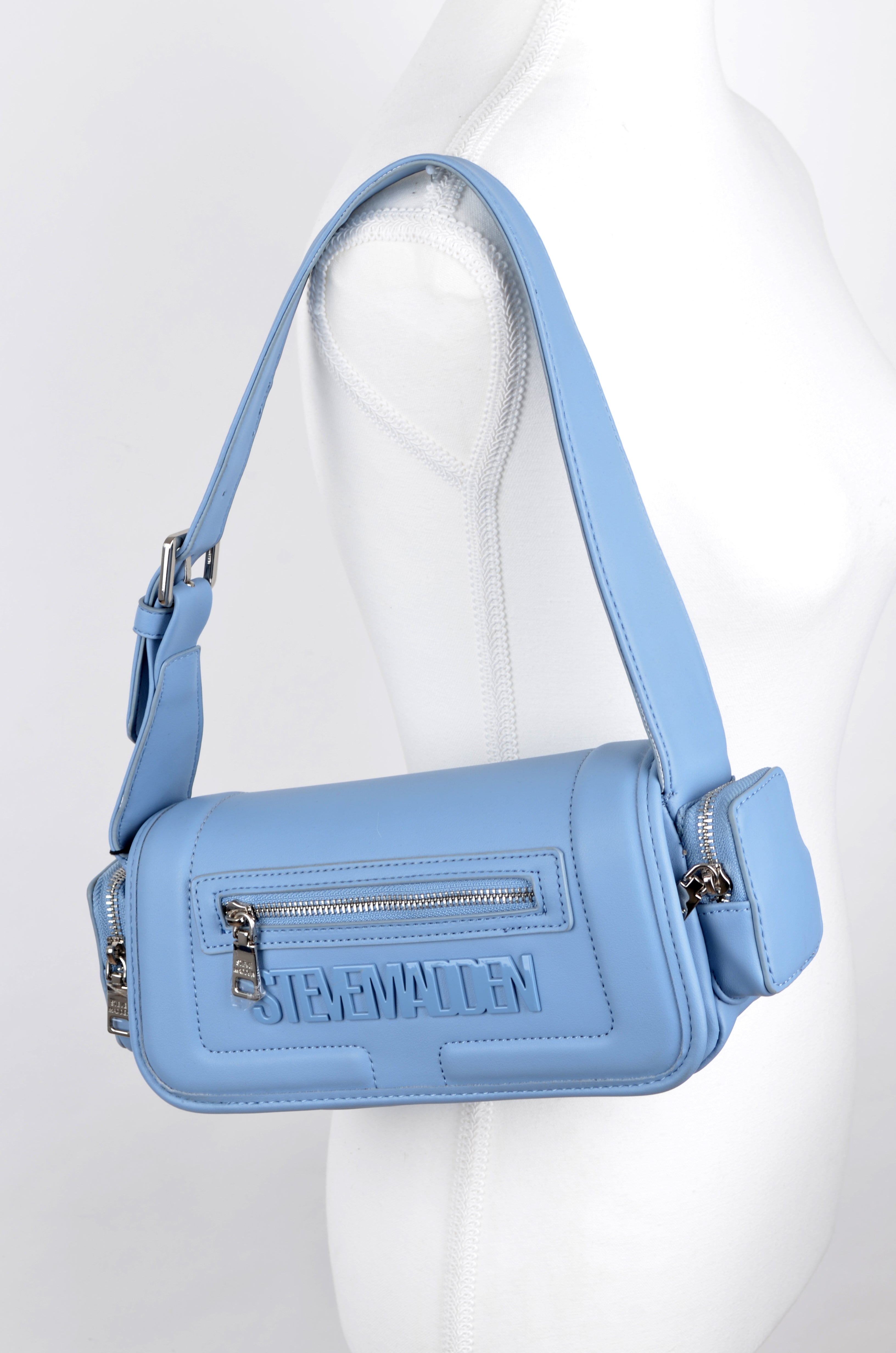 Crossbody Steve Madden Azul con Bolsillo Frontal y Pouch Lateral