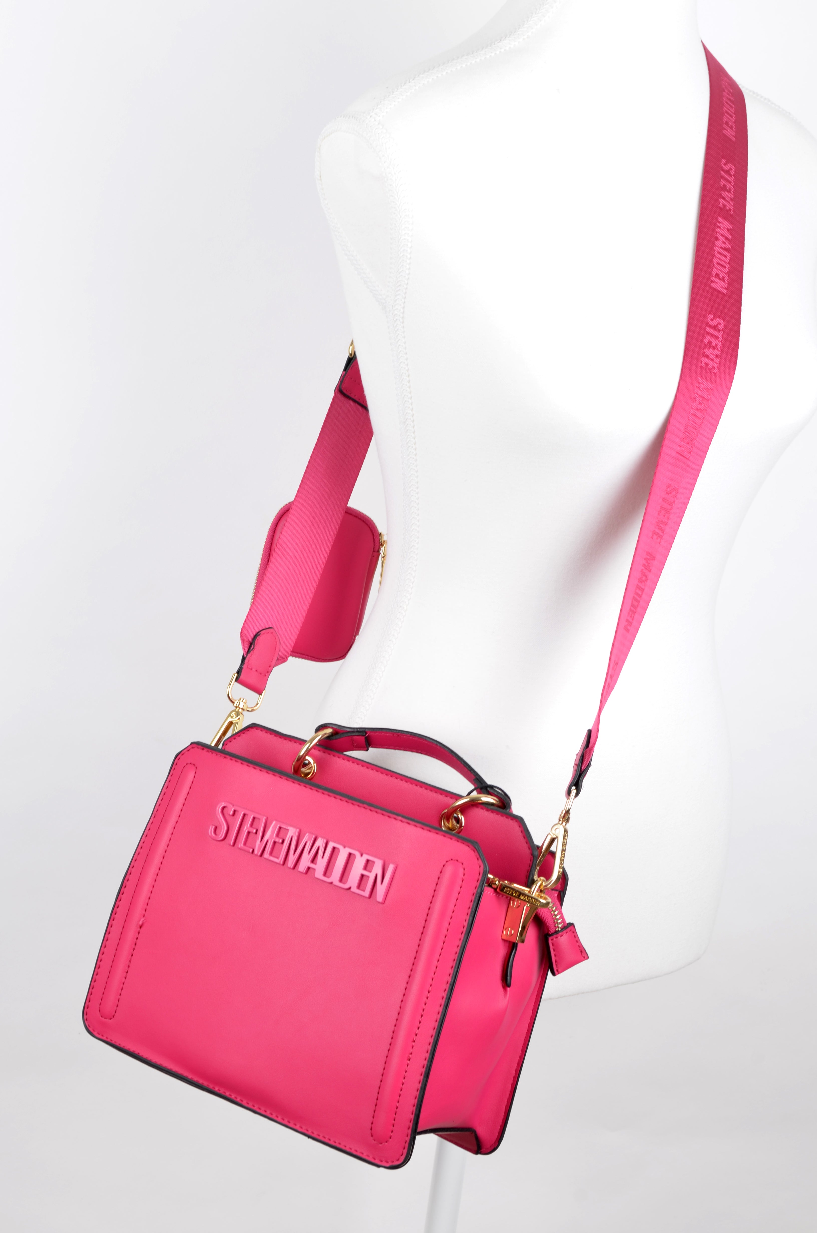 Crossbody Steve Madden Rosa Fucsia con Pouch