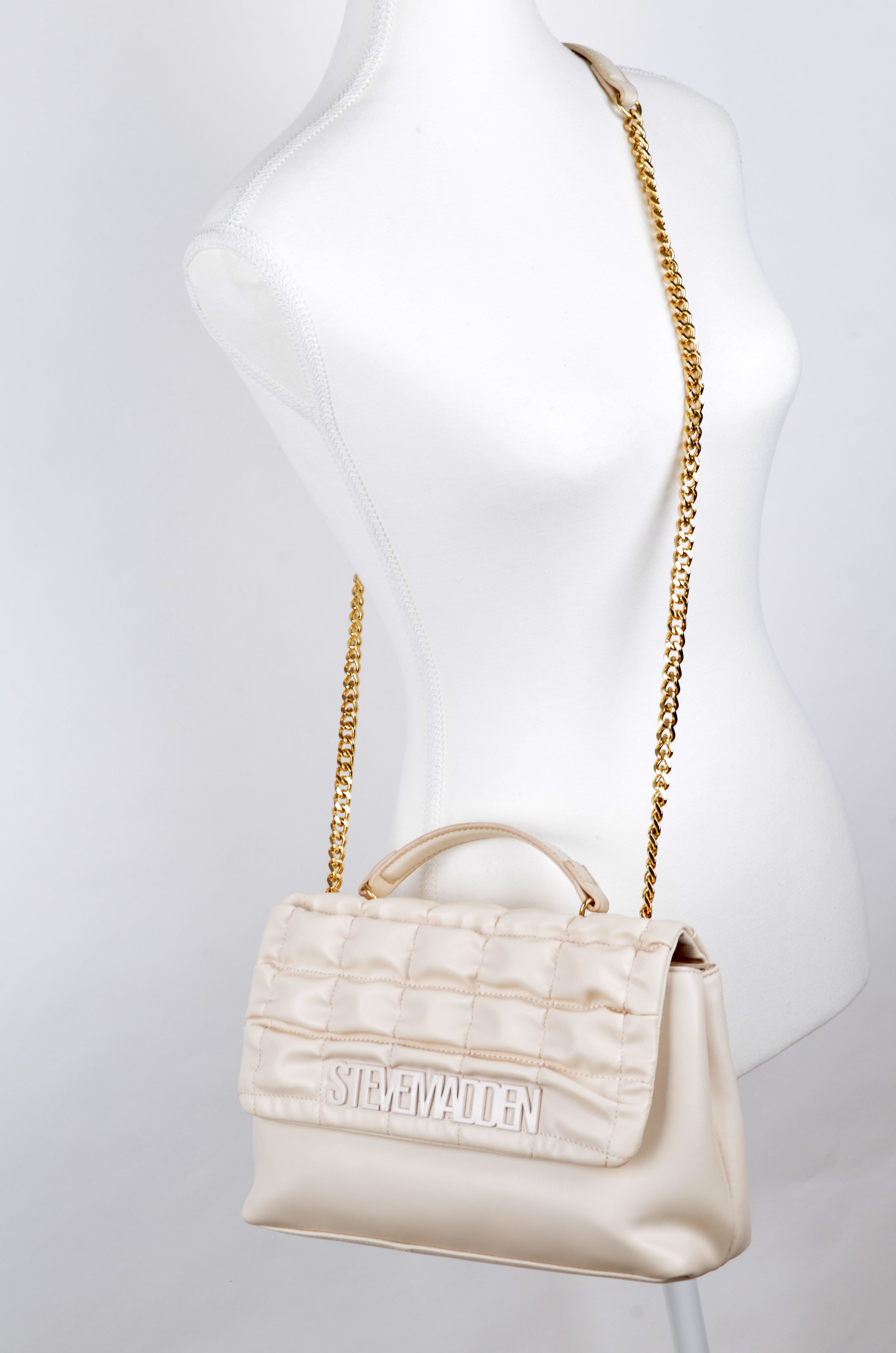 Bolsa Steve Madden Convertible Marfil Acolchada con Cadena