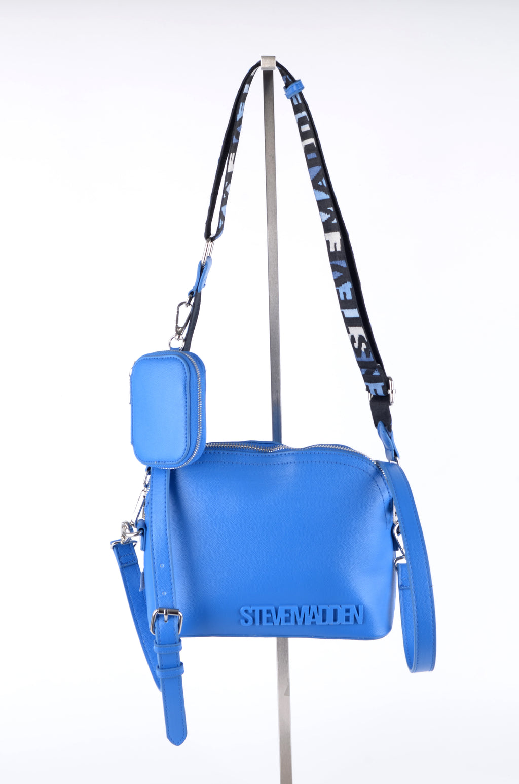 Crossbody Steve Madden Azul con Correa Logo y Pouch