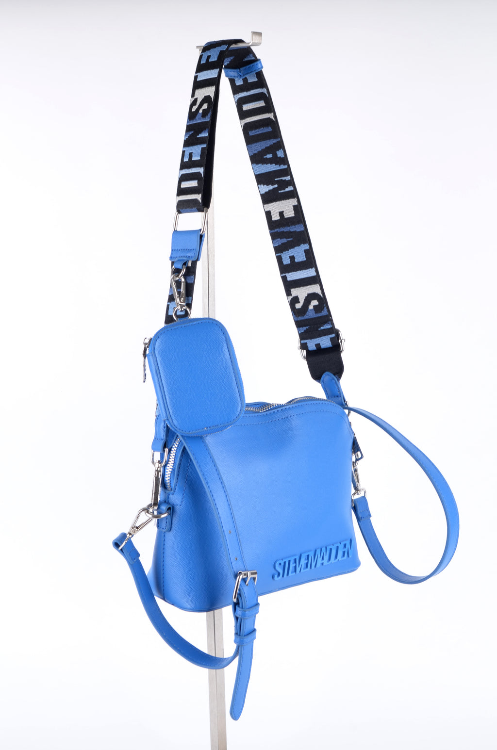 Crossbody Steve Madden Azul con Correa Logo y Pouch