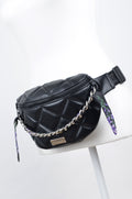 Cangurera Steve Madden Negra Acolchada con Cadena