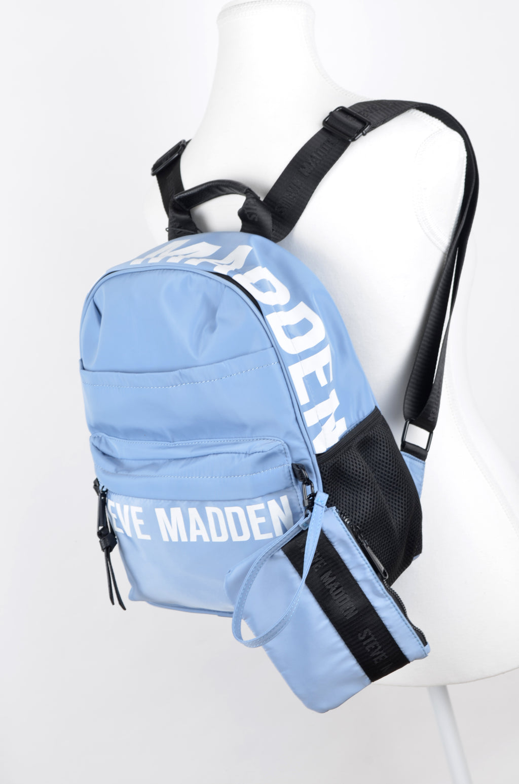 Mochila Steve Madden Azul Claro con Bolsillos Frontales