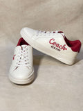 Tenis Casuales Coach – Estilo Urbano con Logotipo Script en Guinda