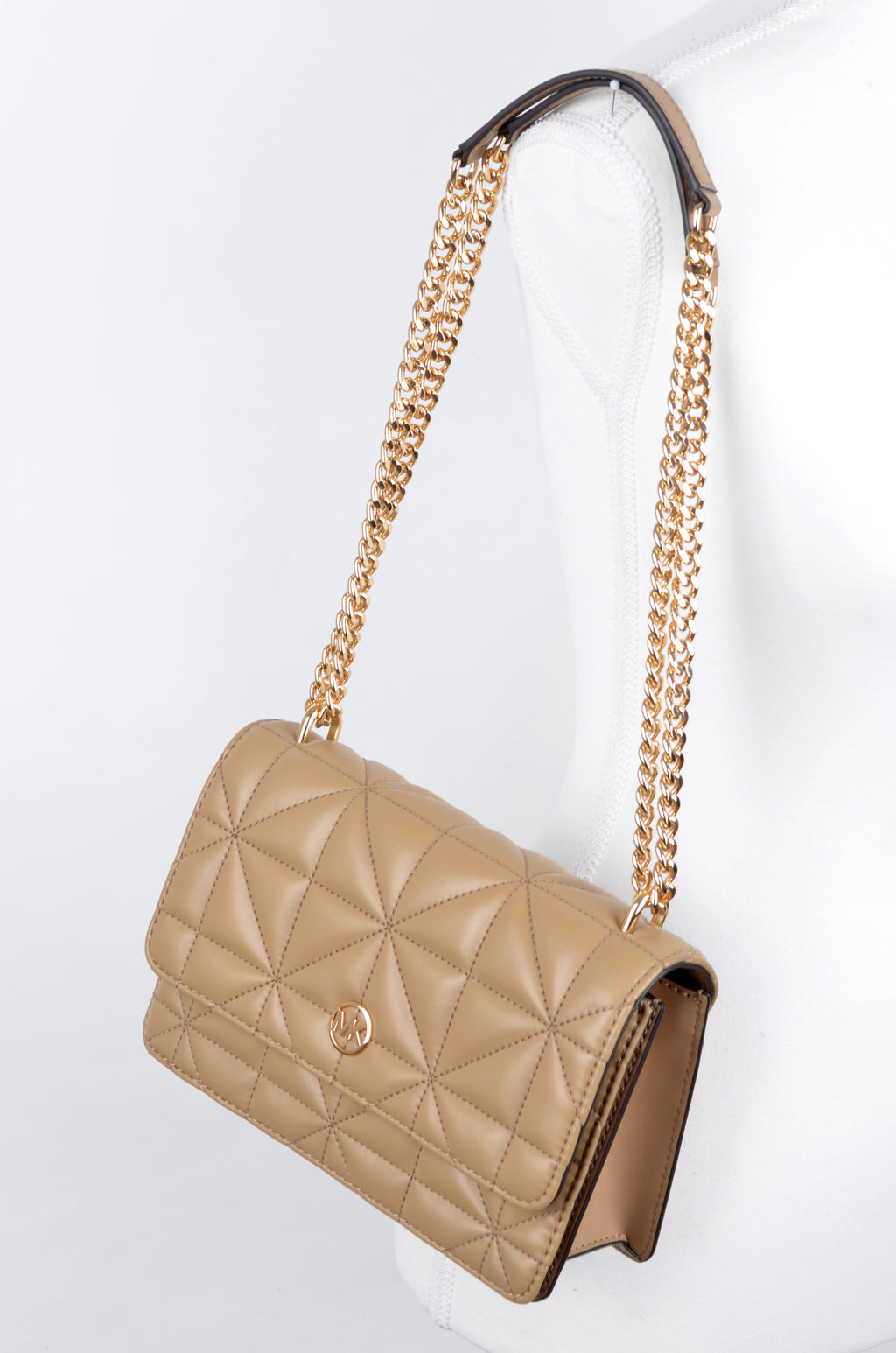 Bolsa Michael Kors de Hombro Camel Acolchada con Cadena