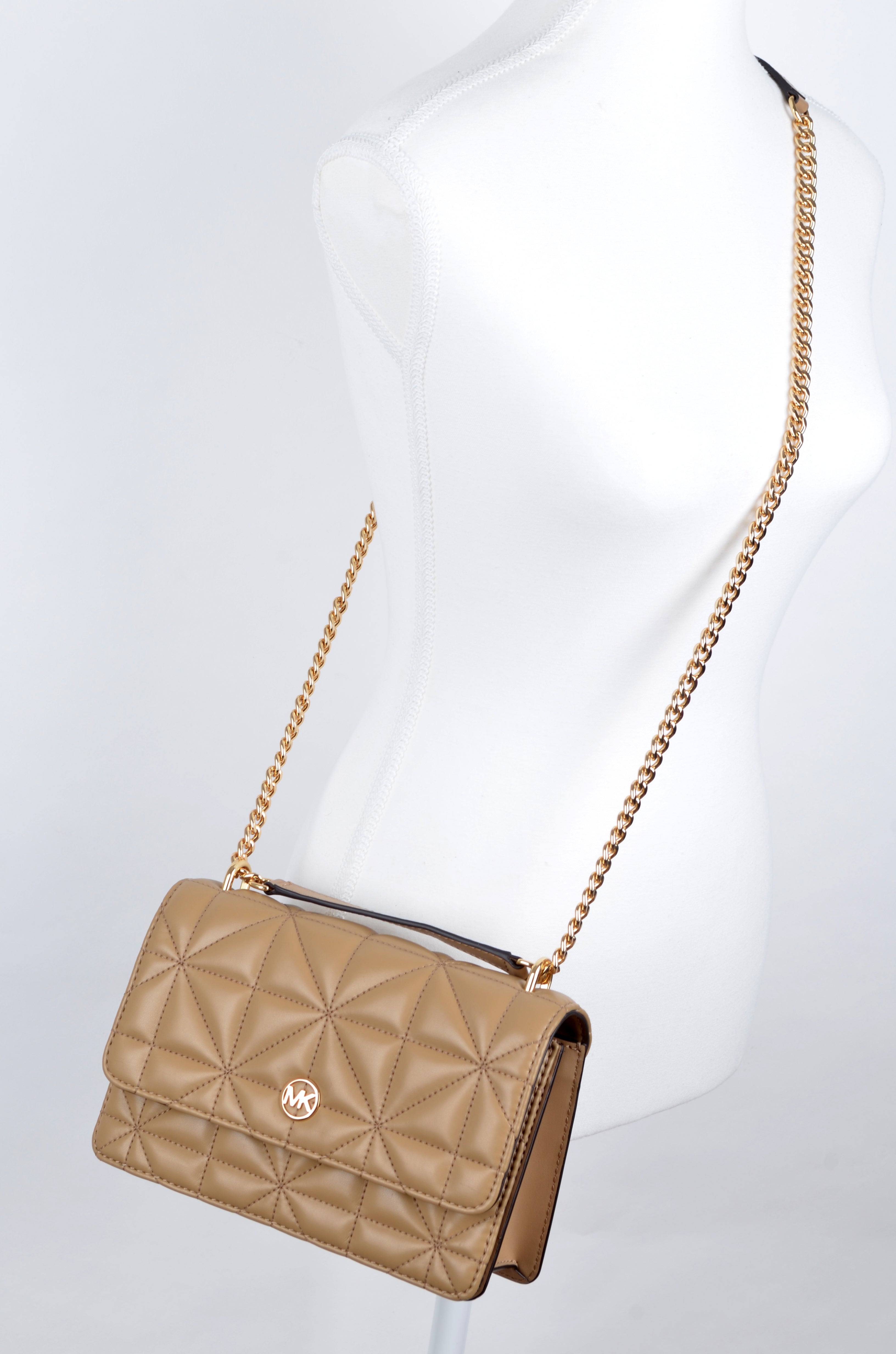 Bolsa Michael Kors de Hombro Camel Acolchada con Cadena