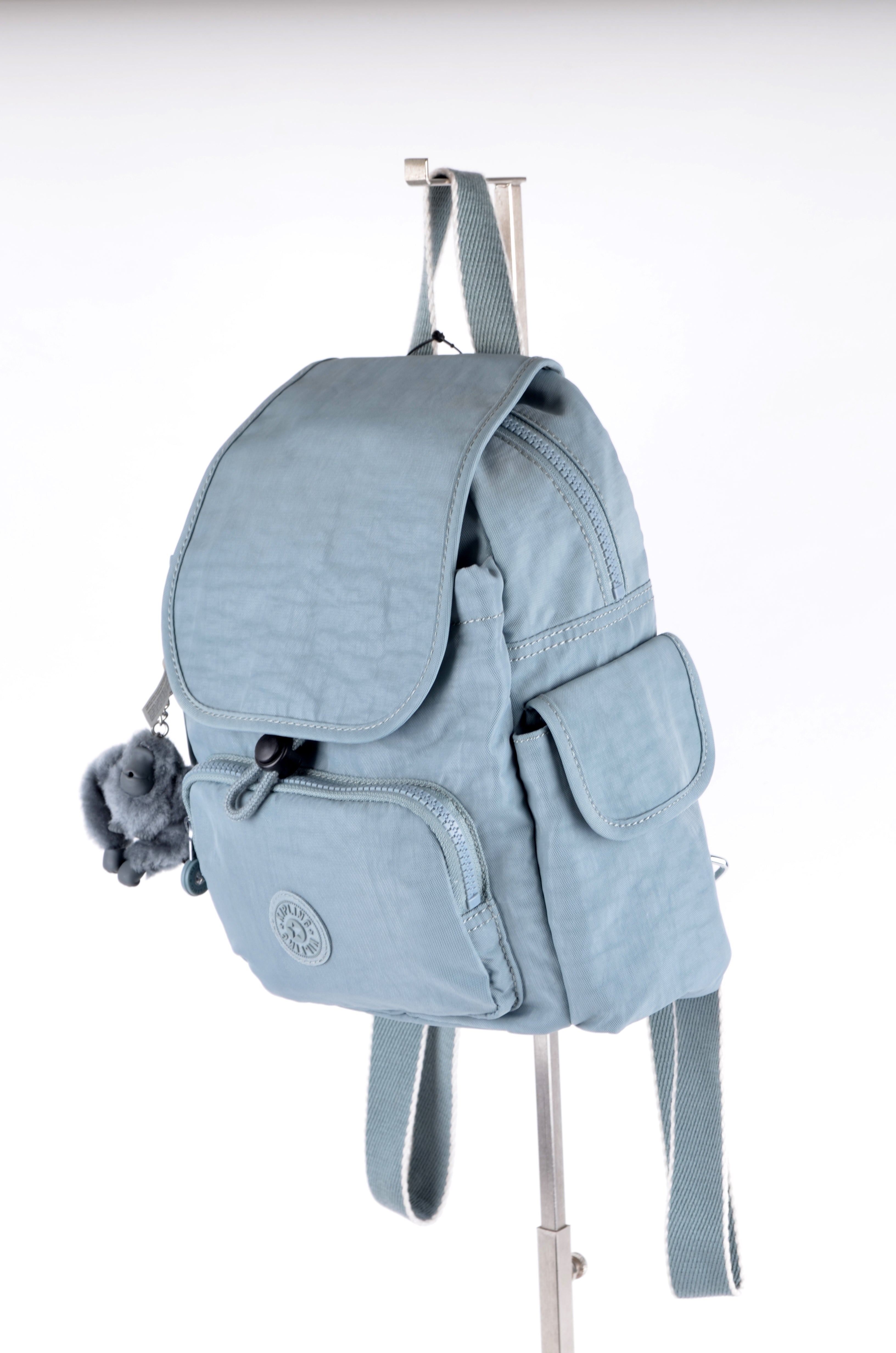 Mochila Kipling Azul Claro con Bolsillos Frontales