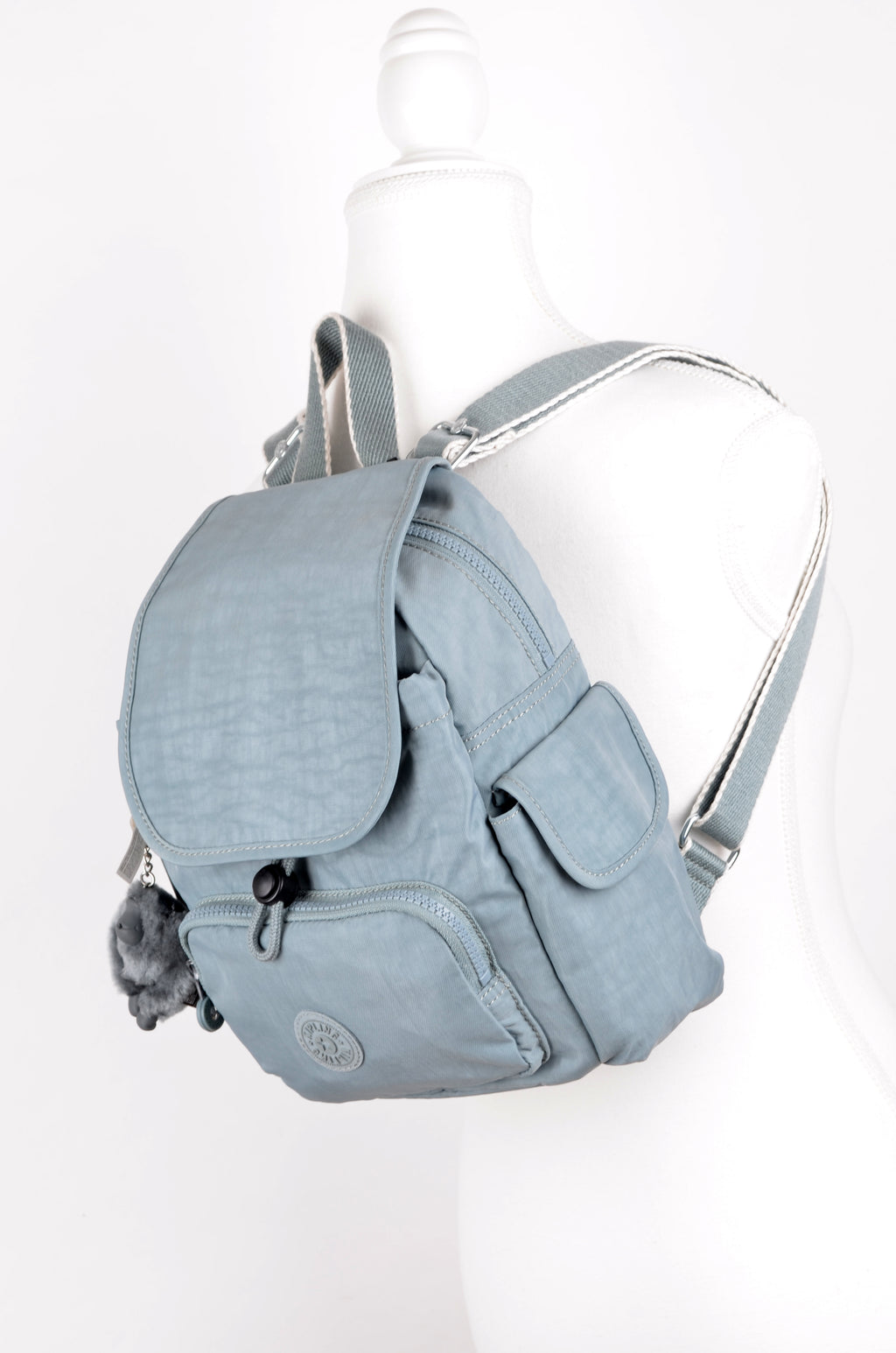 Mochila Kipling Azul Claro con Bolsillos Frontales