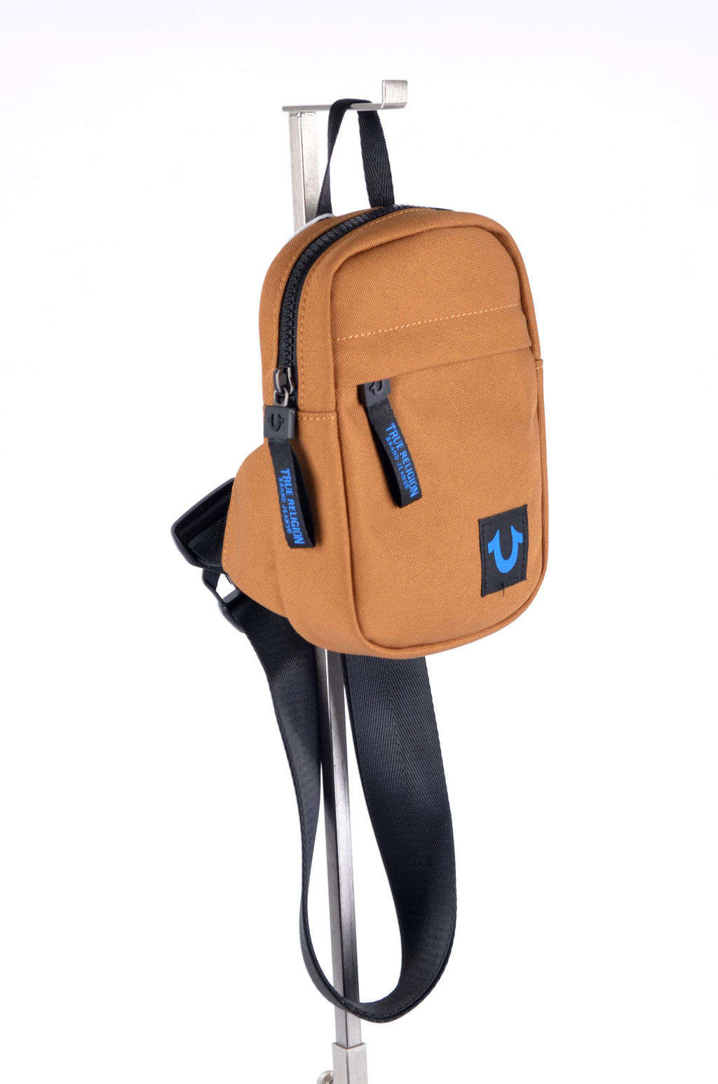 Pechera True Religion Camel con Correa Ajustable