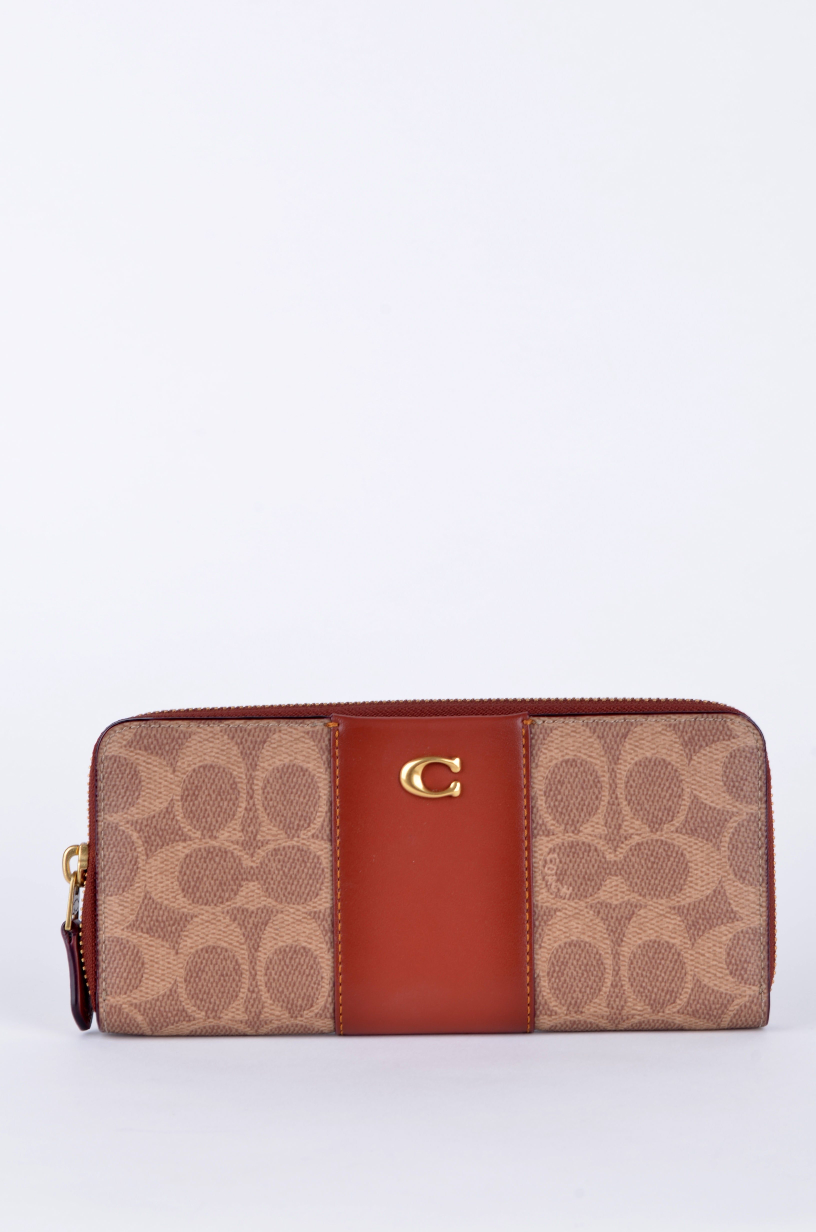 Cartera Coach Larga Signature Café con Franja Terracota