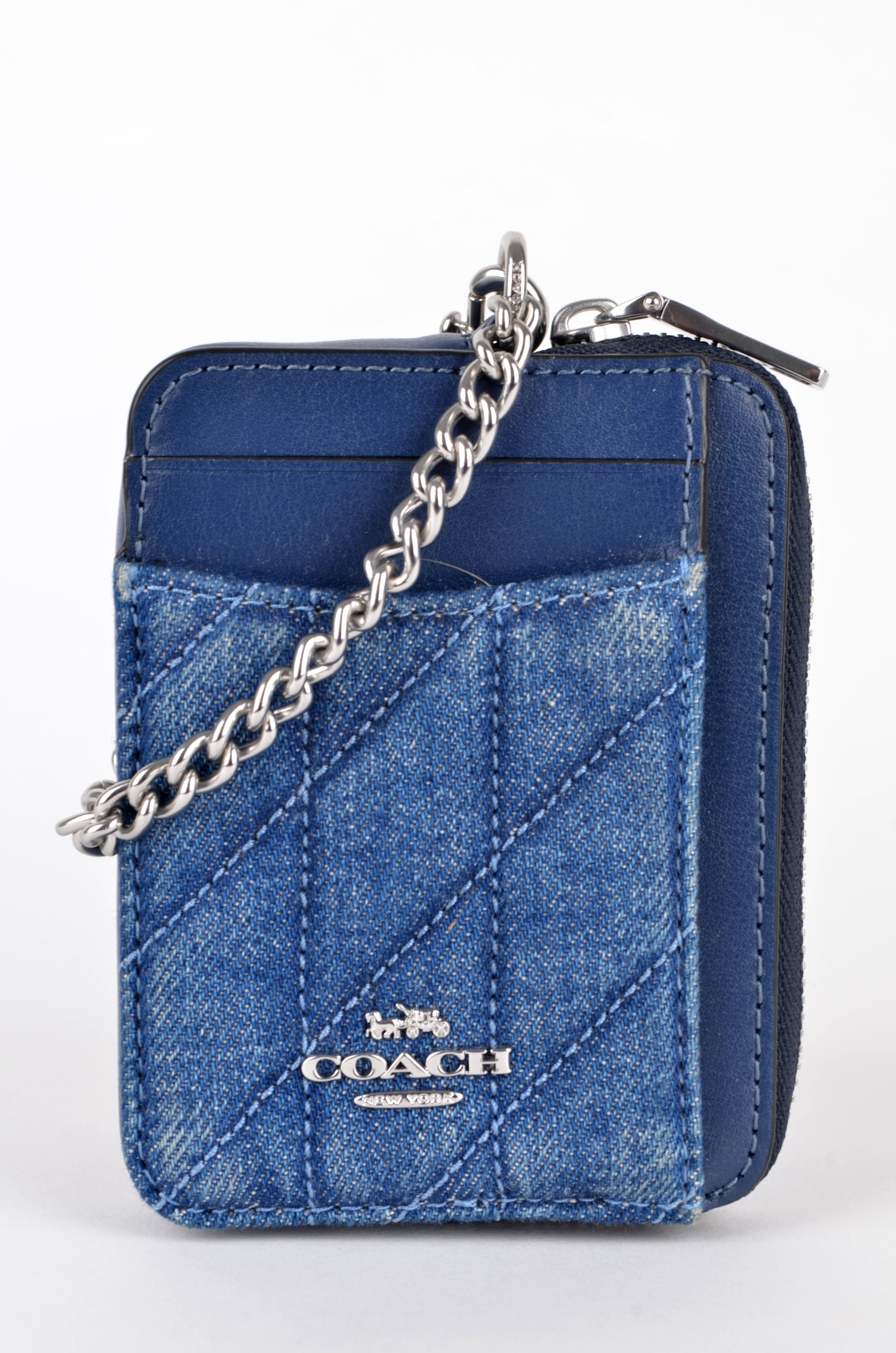 Tarjetero Coach Azul de Mezclilla Acolchada con Cadena