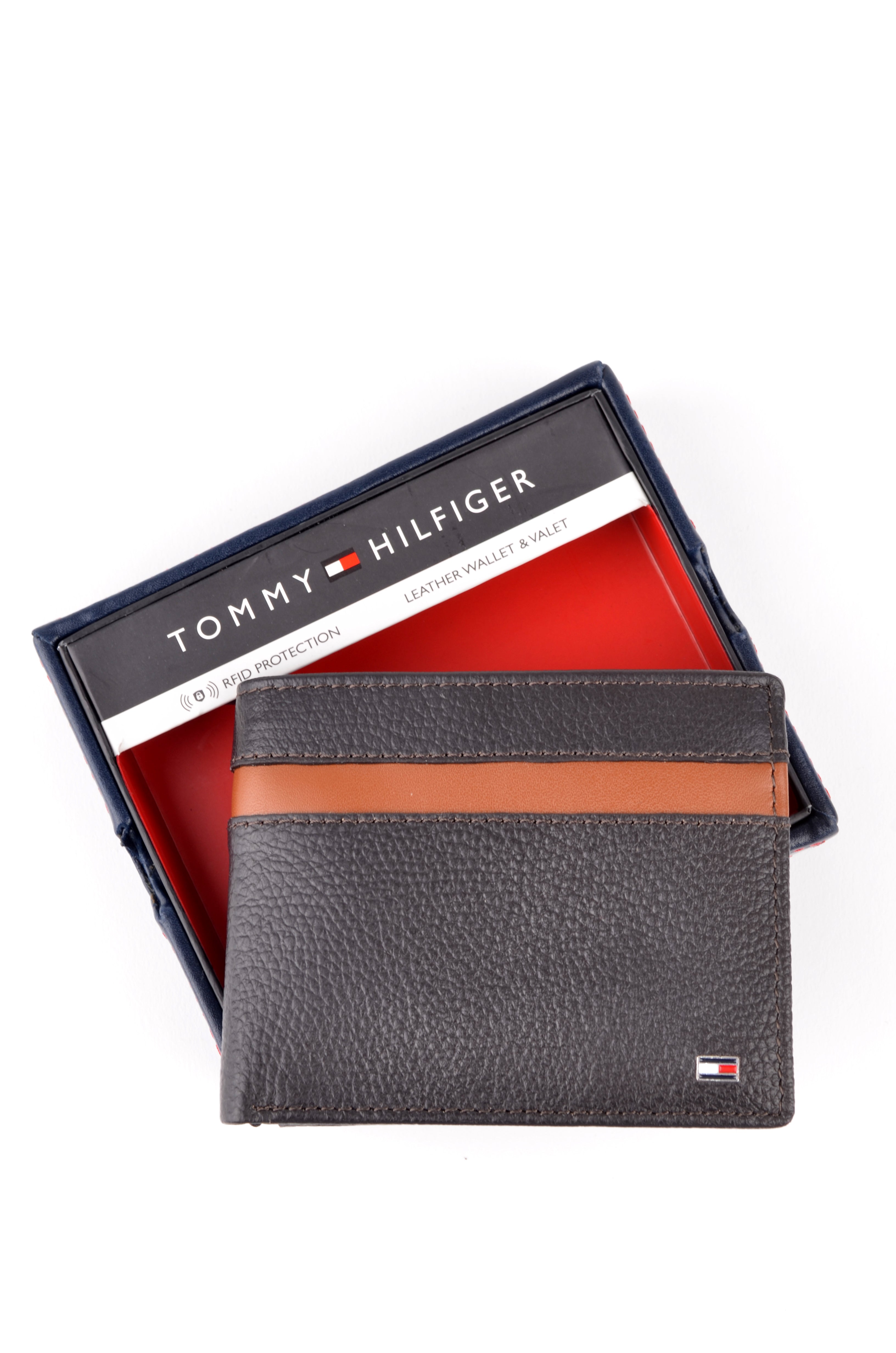 Cartera Tommy Hilfiger Bifold Negra con Franja Tricolor