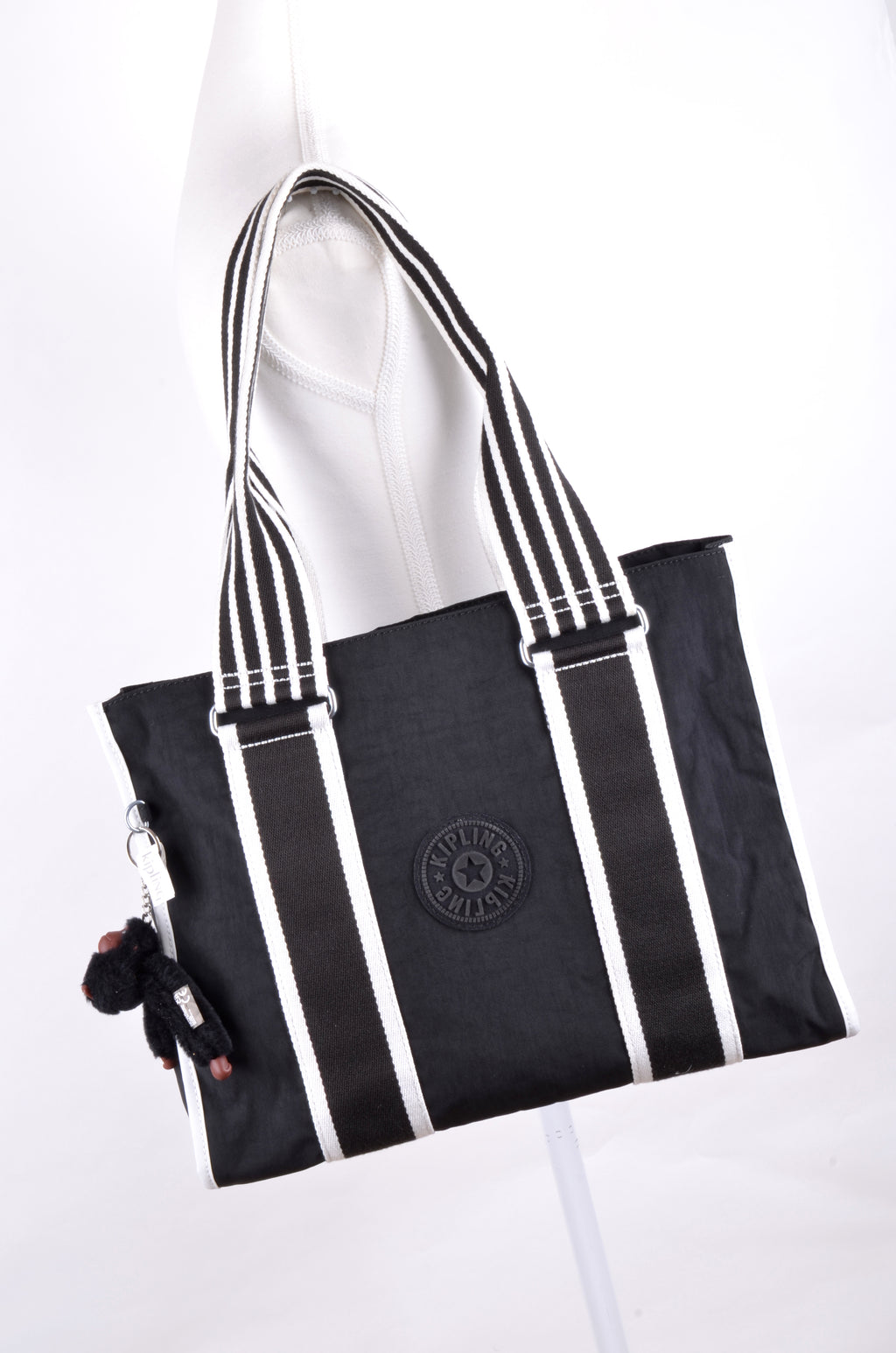 Tote Kipling Negra de Nylon