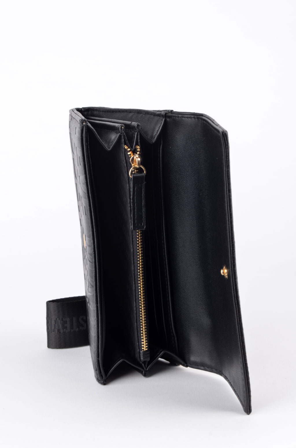 Cartera Steve Madden Larga Negra con Estampado Tipográfico