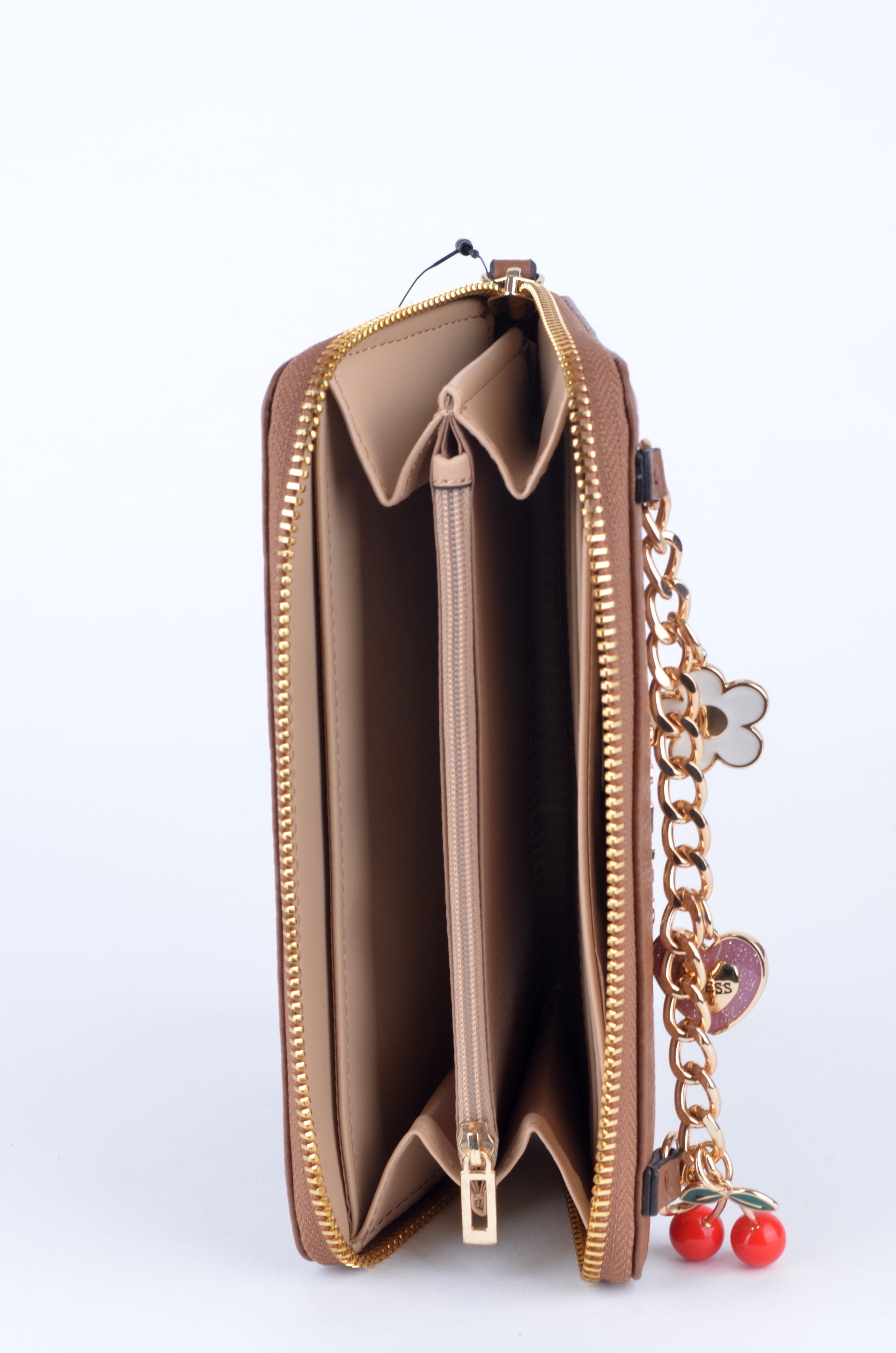 Cartera Guess Larga Camel con Charms