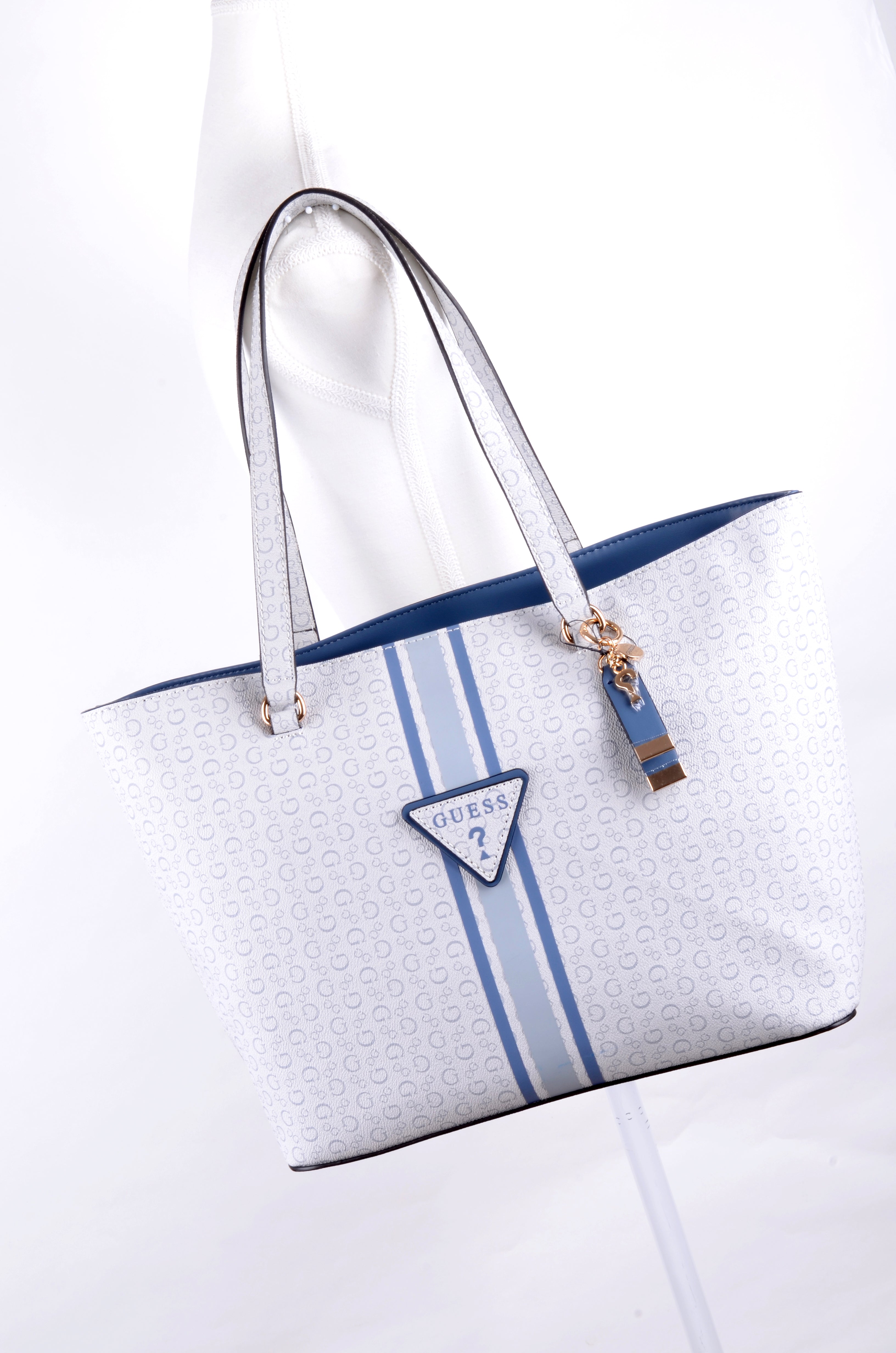 Tote Guess Blanca y Azul Monograma