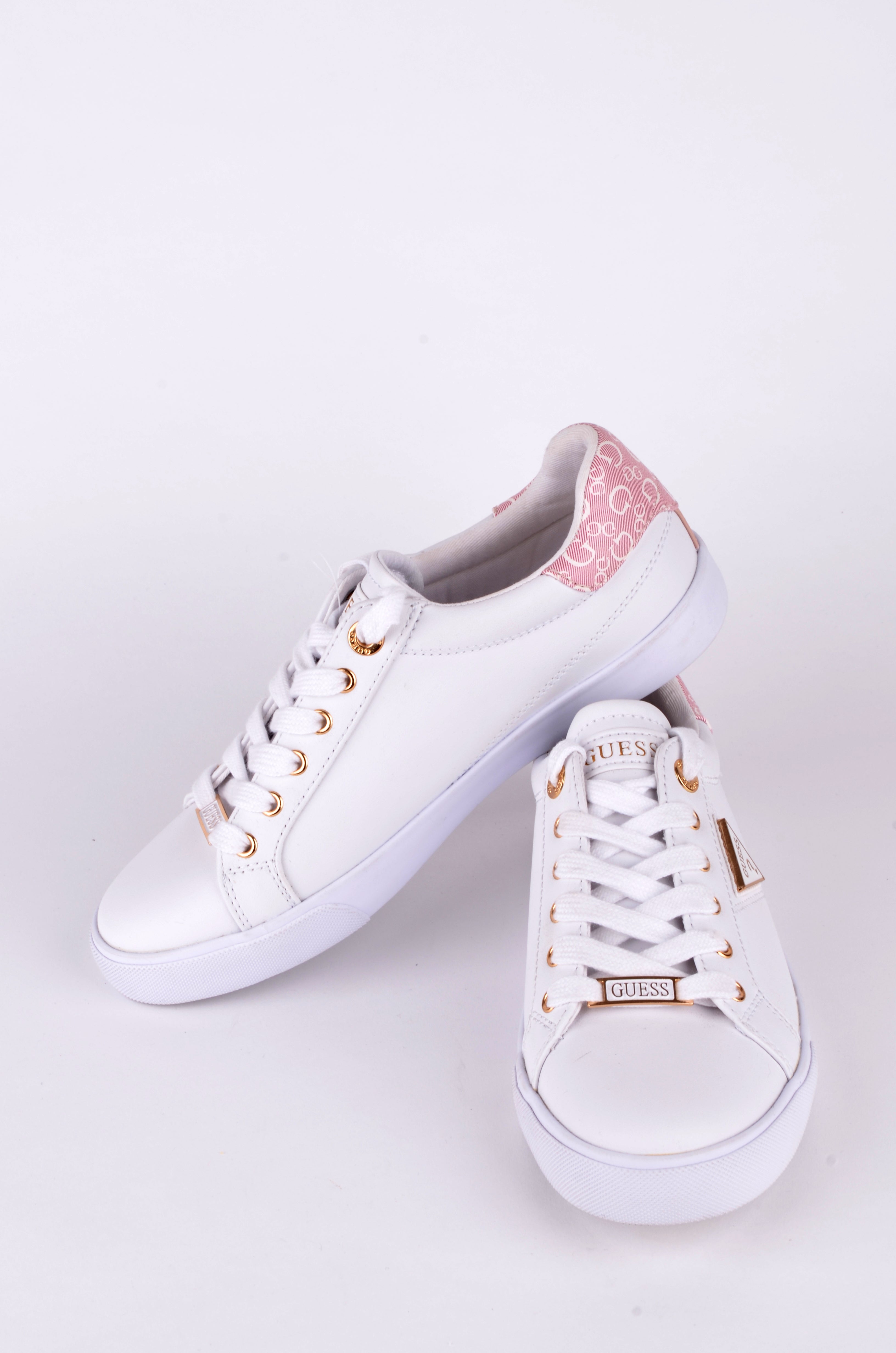 Tenis Guess Blancos con Talón Rosa