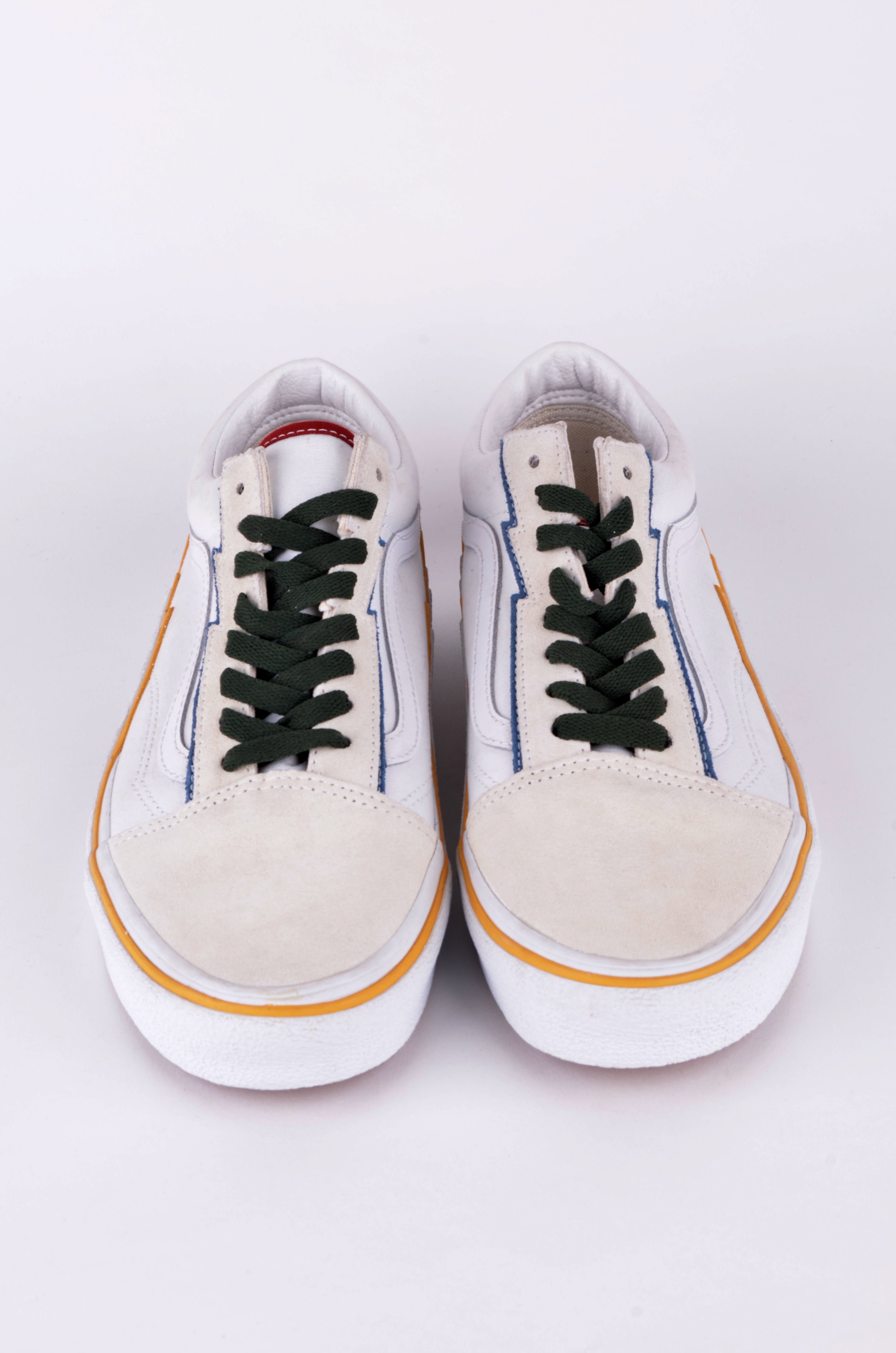 Tenis Vans Blancos con Detalles Naranja
