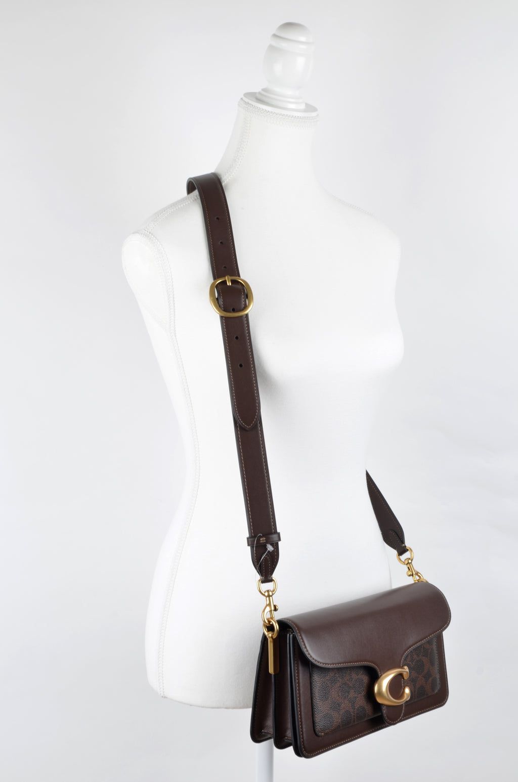 TABBY 26 SHOUDER BAG SIGNATURE