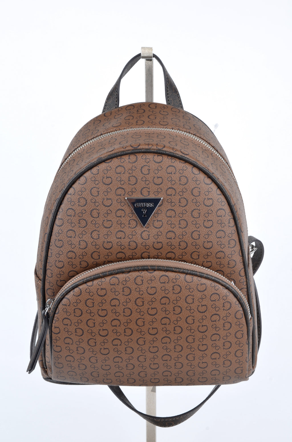 Mochila Guess Café Monograma con Bolsillo Frontal