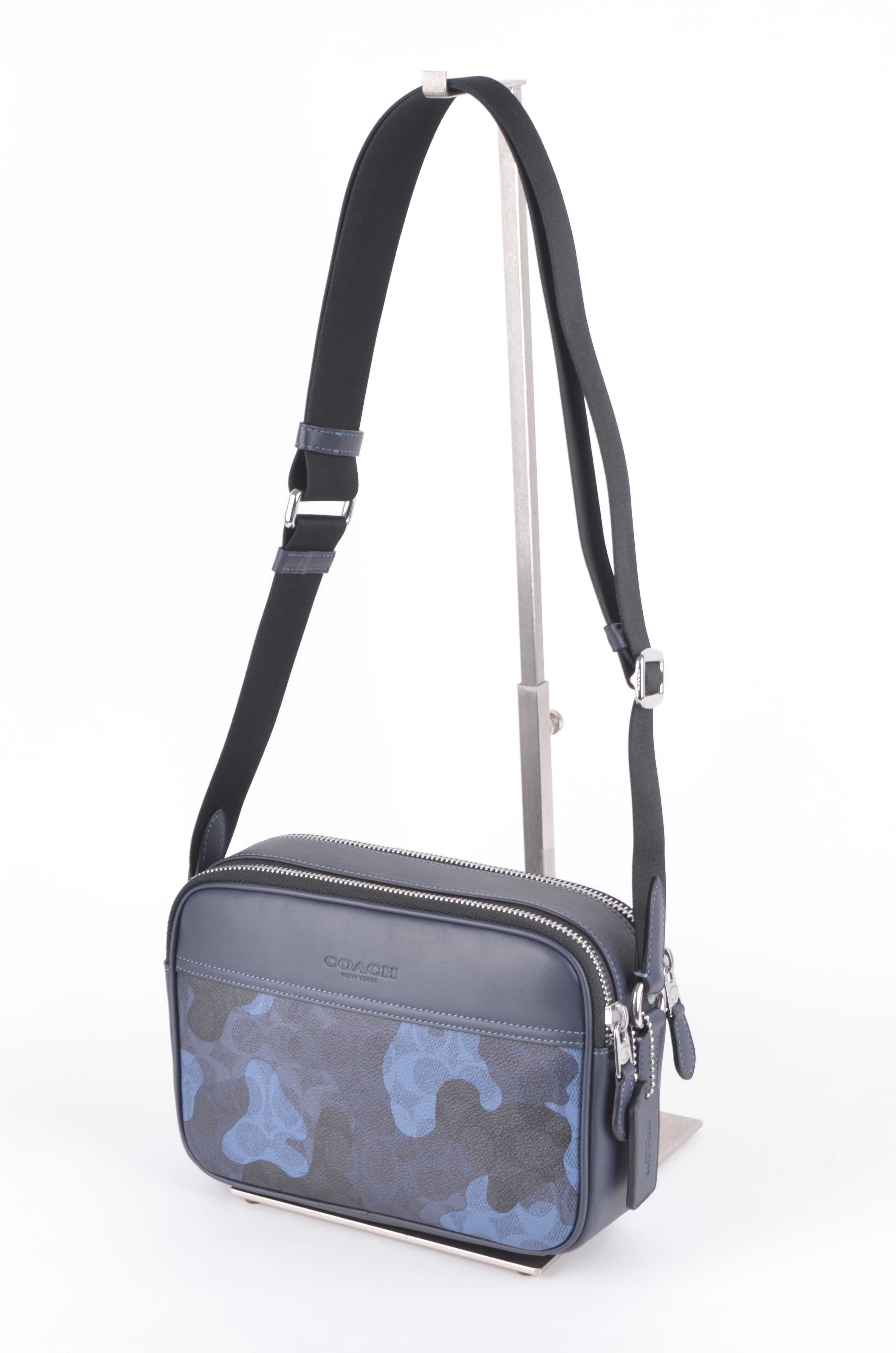 GRAHAM CROSSBODY CAMO