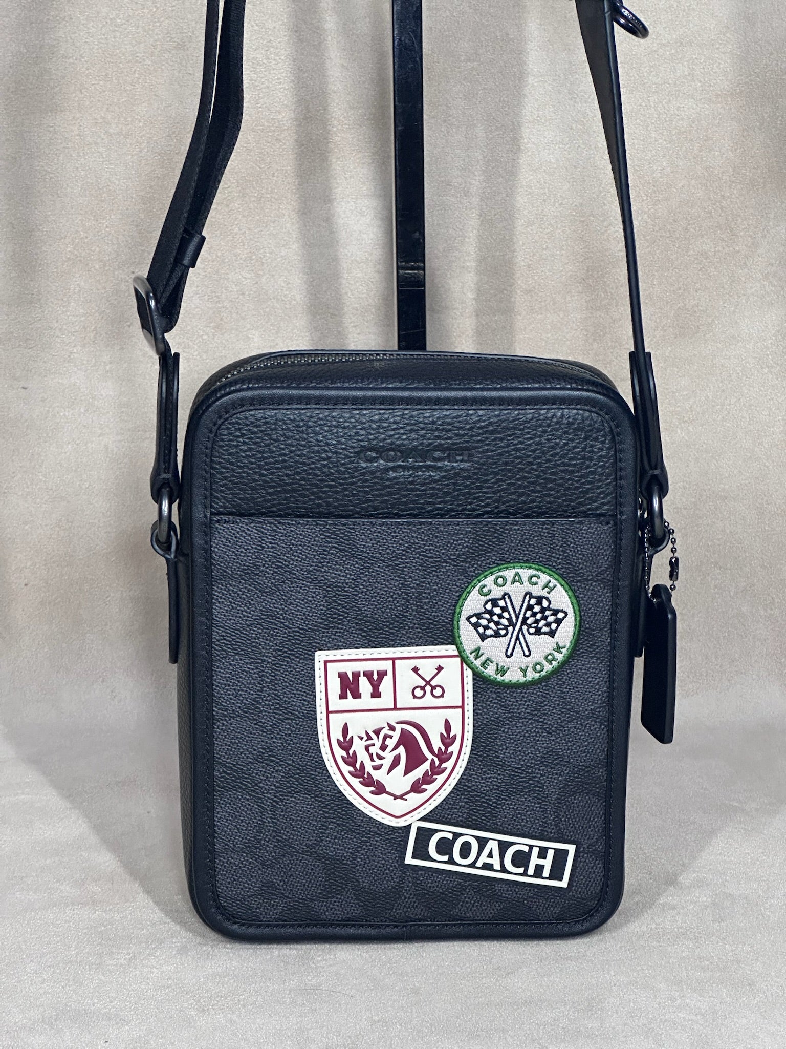 SULLIVAN CROSSBODY CON PARCHES - IMG_0941.JPG
