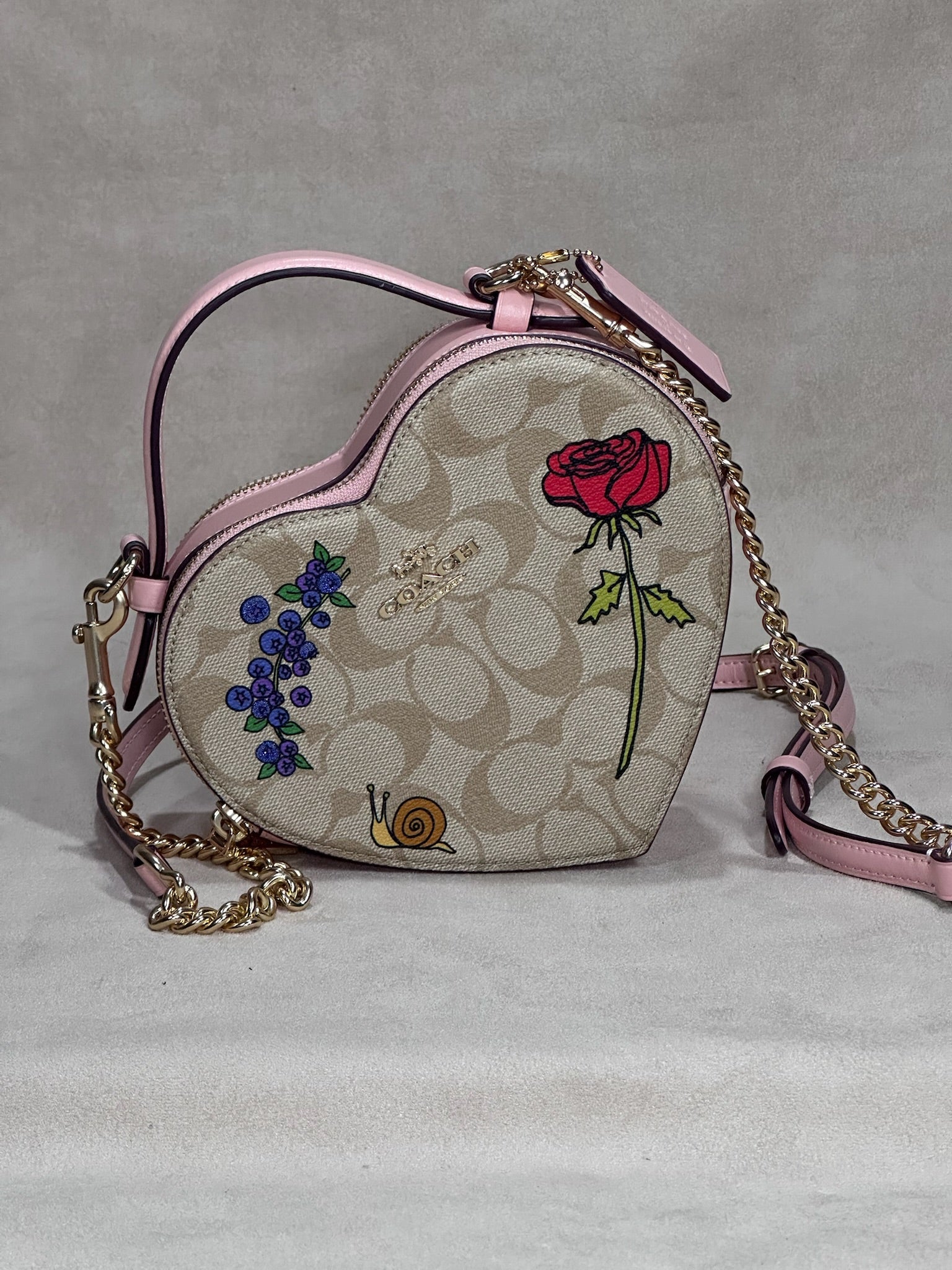 HEART CROSSBODY - IMG_1192.JPG